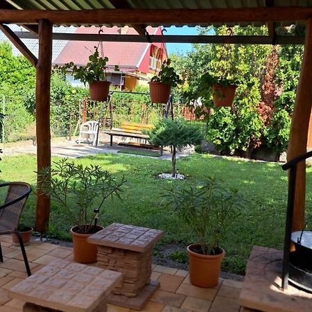 Апартаменты Zsory Furdo Lapartman Mezokovesd Szihalom Экстерьер фото